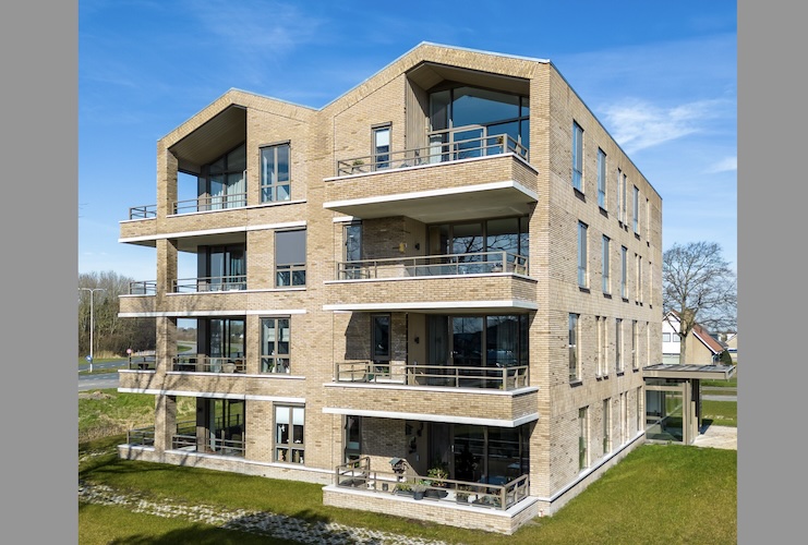 Verfijnde afwerking voor een kleinschalig appartementencomplex in Franeker (Nl)